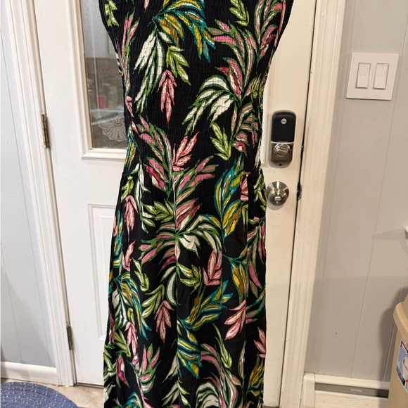 Croft & Barrow Black Maxi Dress with Colorful Leaf Pattern - Picture 2 of 4